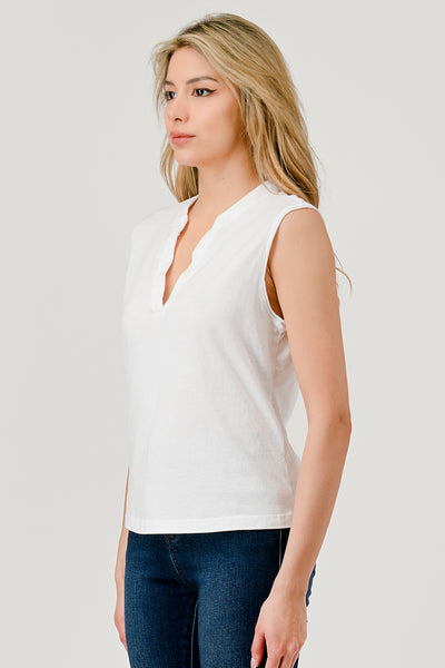 HASHTTAG GARMENT DYE SLEEVELESS HENLEY TOP WHITE