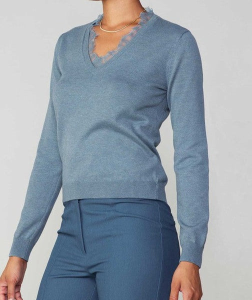 CURRENT AIR V-NECK LACE DETAIL SWEATER DUSTY BLUE
