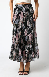 OLIVACEOUS BELLA BLACK FLORAL PLEATED SKIRT