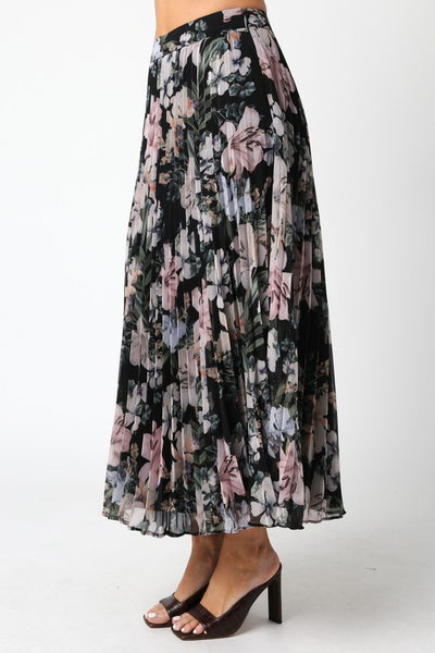 OLIVACEOUS BELLA BLACK FLORAL PLEATED SKIRT