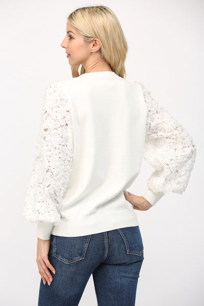 FATE CREAM CONTRAST 3D FLORAL LACE SLEEVE SWEATER