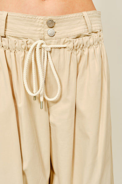 MOLLY STRAIGHT FRONT SHIRRING PANT MUSHROOM