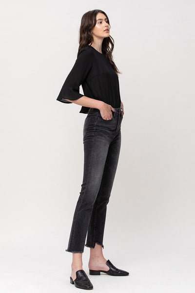 HIGH RISE STRAIGHT CROP W UNEVEN HEM DETAILS DELTA