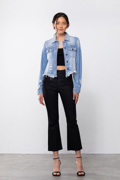 HIDDEN LIGHT WASH CROPPED DENIM JACKET