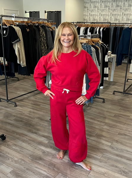 VINTAGE HAVANA SCARLET FLEECE CREW STAR APPLIQUE