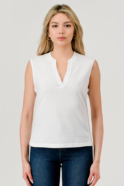 HASHTTAG GARMENT DYE SLEEVELESS HENLEY TOP WHITE