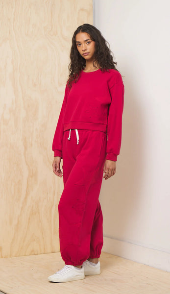 VINTAGE HAVANA SCARLET FLEECE CREW STAR APPLIQUE