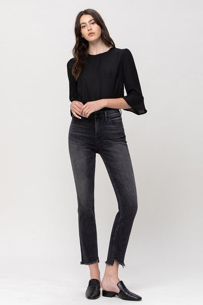 HIGH RISE STRAIGHT CROP W UNEVEN HEM DETAILS DELTA