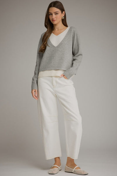 GREY V NECK SWEATER WITH CONTRAST DETAIL
